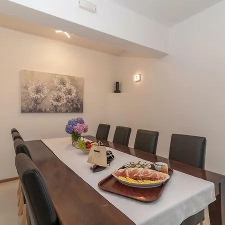 Confido Luxury 01 *